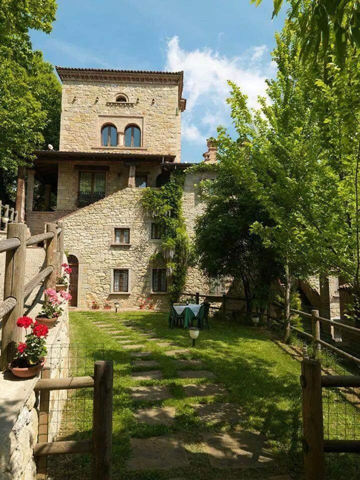 Agriturismo La Fenice Tole Bagian luar foto