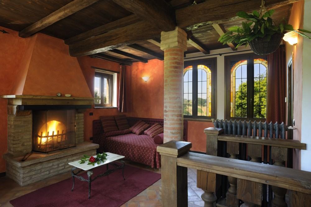 Agriturismo La Fenice Tole Bagian luar foto