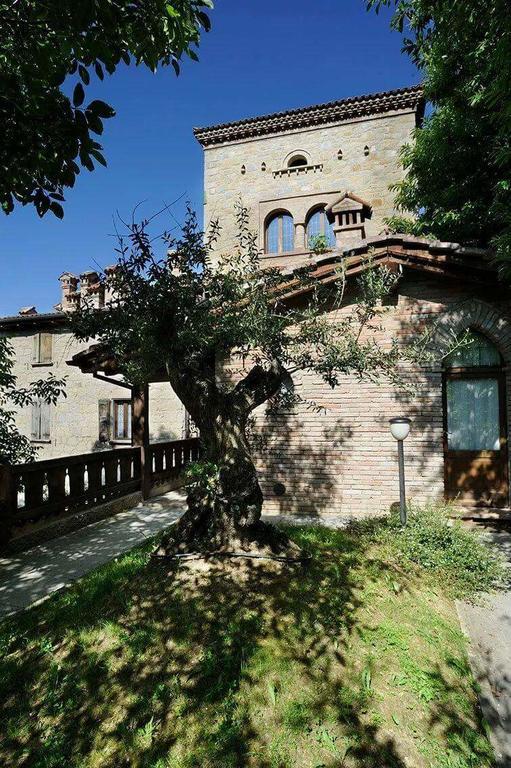 Agriturismo La Fenice Tole Bagian luar foto